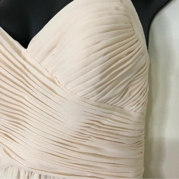 Halter Top Pleated Bodice Short Dress in Pale Pink -Size: 4 NWT - Picture 3 of 9